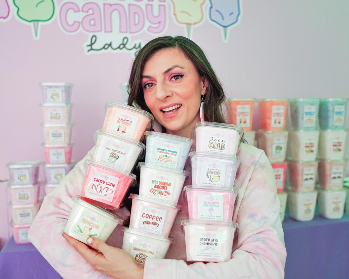 Crazy Cotton Candy Lady — additional photo 1