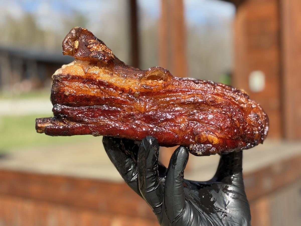 Leo's BBQ photo.